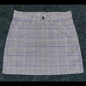 Size 4/ American eagle skirt